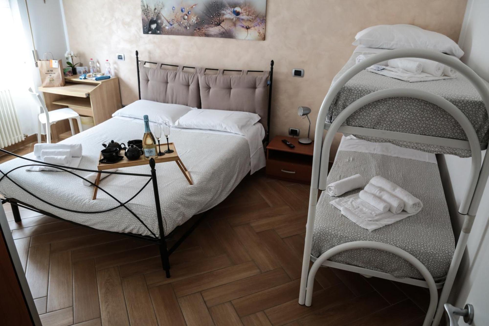 Guest House Simonazzi Reggio nell'Emilia Esterno foto